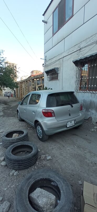 Toyota: Toyota Vitz: 1 l | 2000 il