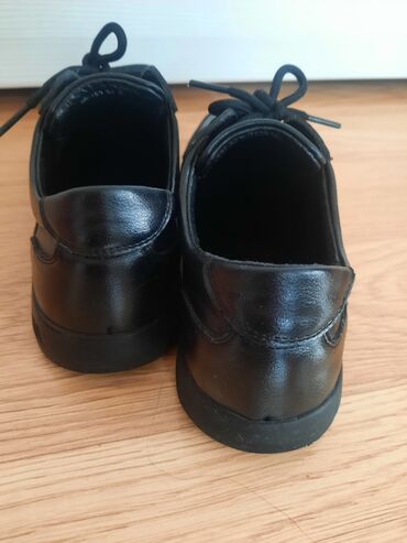 Детская обувь: ТУФЛИ ДЛЯ МАЛЬЧИКА. 35 р. ЭКО КОЖА,КАЧЕСТВА СУПЕР. 1 раз только — 9