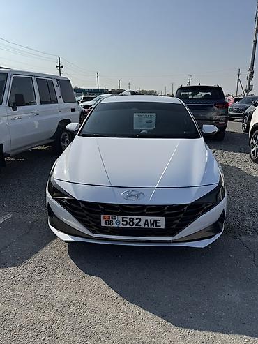 Hyundai Avante: 2021 г., 1.6 л, Вариатор, Бензин, Седан