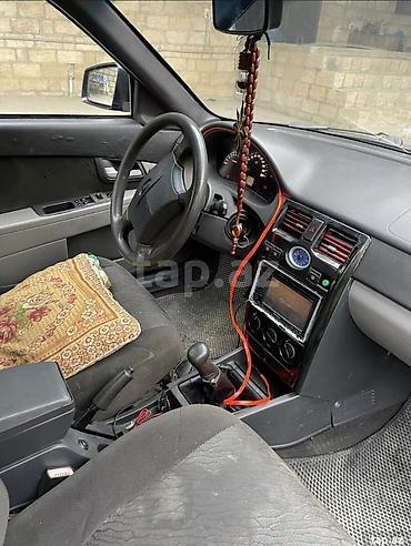 VAZ (LADA): VAZ (LADA) Priora: 1.6 l | 2008 il Sedan — 12