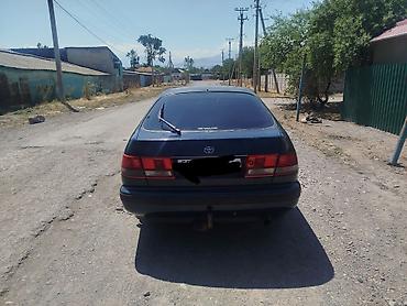 e klass: Toyota : 1994 г., Бензин — 6