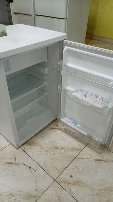 Soyuducular: 2 qapılı Gorenje Soyuducu Satılır, rəng - Ağ, Dolab içi — 7