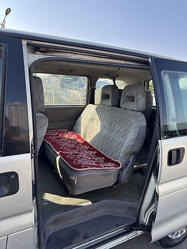 мини трактора: Mitsubishi Space Gear: 1997 г., 2 л, Механика, Бензин, Минивэн — 7