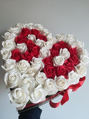 Ruža: Kutija u obliku srca sa ružama – luksuzna cvetna aranžmanska kutija - — 14