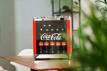 Frižideri: Mini frižider Coca-Cola - Mini frižider Coca Cola (Koka Kola) donešen — 12