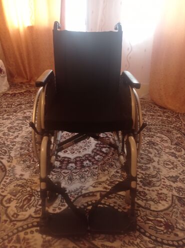 camarelo eos gəzinti arabası: Инвалидные коляски