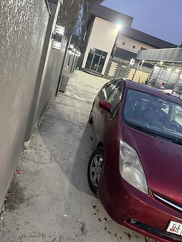 Toyota Prius: 2004 г., Гибрид, Лифтбек