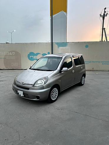 Toyota: Toyota Funcargo: 2002 г., 1.3 л, Автомат, Бензин, Фастбек — 2