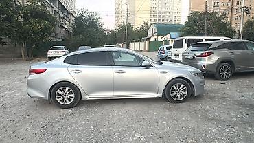 2017: Kia K5: 2017 г., Седан — 4