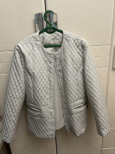 одежда бишкек: Продаю куртку на 48-50 подходит почти новое