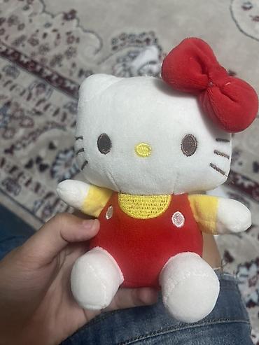 Брелоки: Мягкая игрушка-брелок Hello Kitty - Компактная плюшевая игрушка с — 2