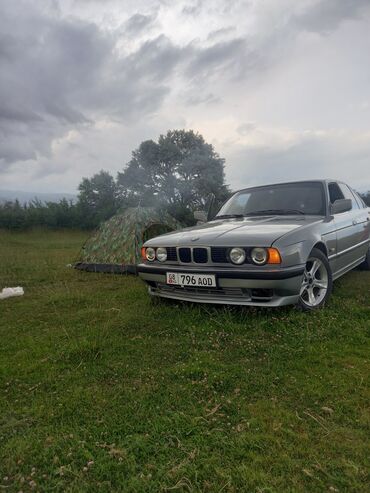 bmw 5 серия 518i 5mt: BMW 5 series: 1989 г., 2.5 л, Механика, Бензин, Седан