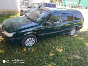 автомобил лабо: Volkswagen Passat Variant: 1995 г., 1.8 л, Механика, Бензин, Универсал