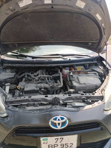 Toyota: Toyota Prius: 1.5 l | 2015 il Hetçbek — 12