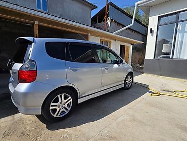 Honda Jazz: 2003 г., 1.5 л, Кол менен иштөөчү, Бензин, Вэн/Минивэн — 1