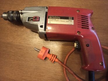 Električne bušilice: Dve iste bušilice ISKRA 450W. Jedna je potpuno ispravna (sa crvenim na lalafo.rs — 3 Električne bušilice: Dve iste bušilice ISKRA 450W. Jedna je potpuno ispravna (sa crvenim — 3