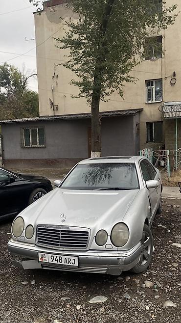 Mercedes-Benz E-Class: 1998 г., 2.8 л, Механика, Газ, Седан