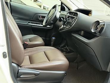 primera p11: Toyota Prius C: 2018 г., 1.5 л, Вариатор, Гибрид, Хэтчбэк — 10