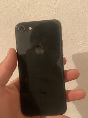 Apple iPhone: IPhone 8, 64 ГБ, 100 %