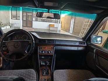 s420 1992: Mercedes-Benz W124: 1993 г., 2.2 л, Автомат, Бензин, Седан — 4