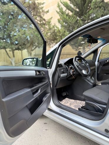 Opel: Opel Zafira: 1.9 l | 2008 il Universal — 10