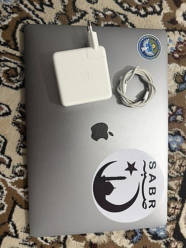 Ноутбуки Apple (MacBook): MacBook Pro 15 2018 • Intel Core i7 2.2 GHz 6-ядерный • 16 GB RAM — 10