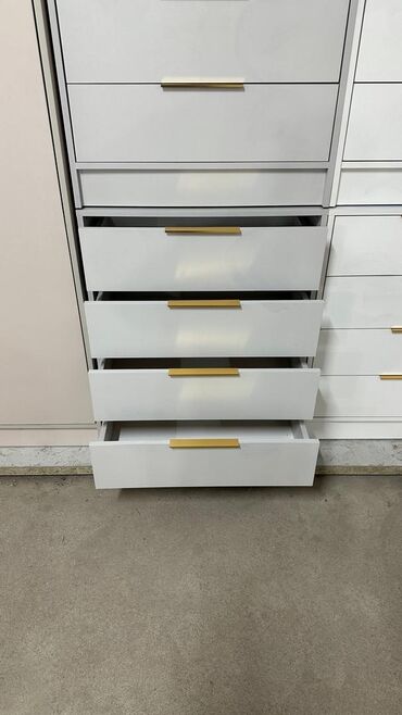 Комоды для одежды: Комоды для одежды at lalafo.kg — 6 Комоды для одежды: Комоды для одежды — 6