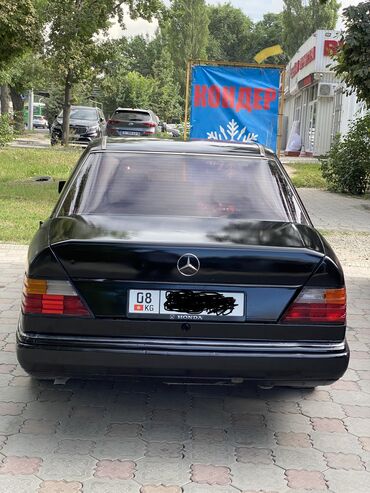 бак 124: Mercedes-Benz W124: 1991 г., 2.3 л, Механика, Бензин, Седан