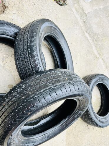 17 şam disk: Salam. 235/65/R18 olcude 4 eded teker. Sekilde gorunduyu kimi yaxsi
