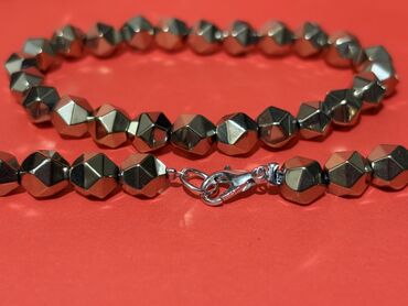 Bijuteriya dəstləri: Hematit daşlardan hazırlanmış bəzək dəsti - Tərkib: metalik parıltılı — 10