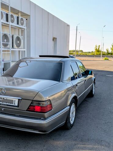 Mercedes-Benz: Mercedes-Benz W124: 1994 г., 2.2 л, Автомат, Бензин, Седан — 8