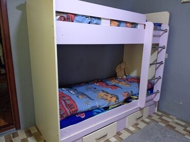детская кровать: Б/у, Для девочки и мальчика, С матрасом, С выдвижными ящиками, Турция