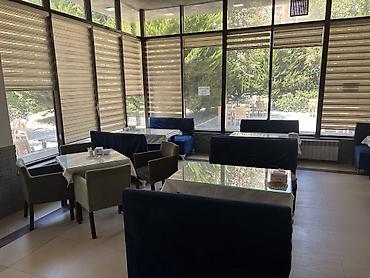 embawood ofis mebelleri: Stul divanlar ve vitrin satilir.Hamisi bir yerde satilir.8eded — 2