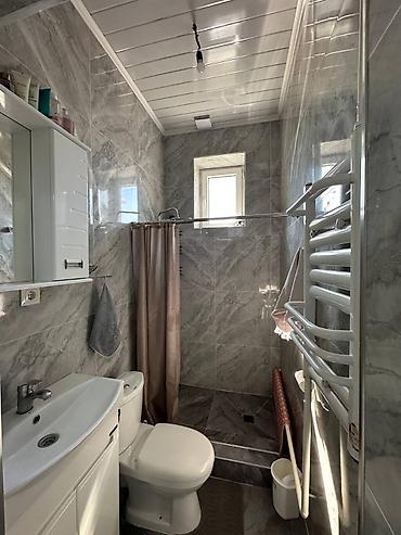 180: 🏡 СРОЧНО продаётся дом в районе Ак-Ордо 2! ( с мебелью) 📍 Адрес — 9