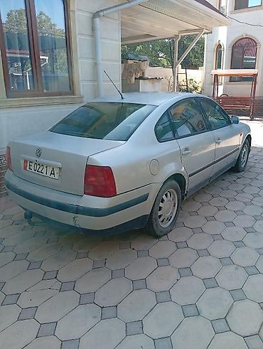 фолсваген б 5: Volkswagen Passat: 1997 г., 1.6 л, Кол менен иштөөчү, Бензин, Седан — 5