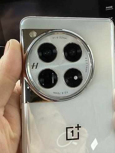 OnePlus: OnePlus 12, Б/у, 256 ГБ, цвет - Белый, В рассрочку, 2 SIM — 3