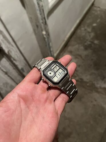 qizil tek qas uzukler ve qiymetleri: Yeni, Qol saatı, Casio, rəng - Boz