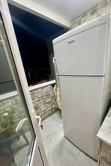 balkonda mətbəx: Beko iki qapılı soyuducu - Üst hissədə dondurucu, alt hissədə əsas — 2