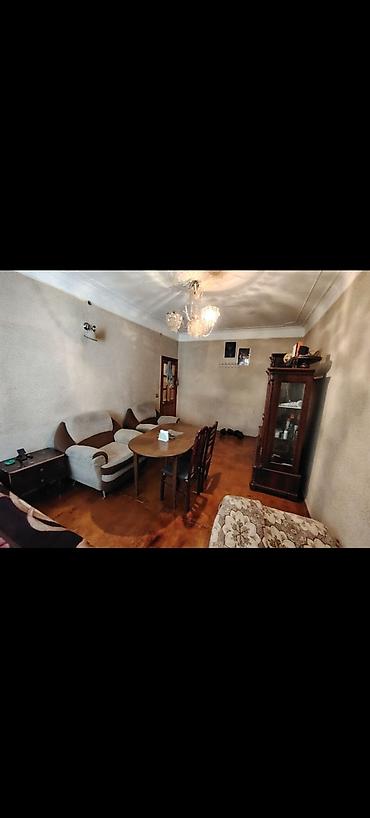 kiraye ecemi: 3 otaqlı mənzil –otaq yoldasi 1 nefer axtarilir komin daxil - Geniş — 1