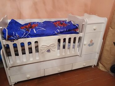 детские кроватки с комодом: Oğlan və qız üçün, Yeni, Dördbucaq, Beşik, Dəstsiz, Matras ilə, Yellənmə mexanizm ilə