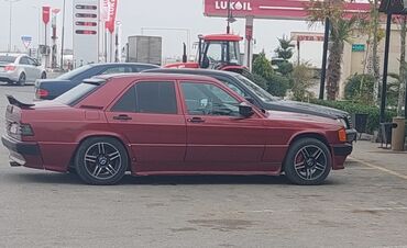 mercedes benz baku: Mercedes-Benz 190: 2 l | 1992 il Sedan