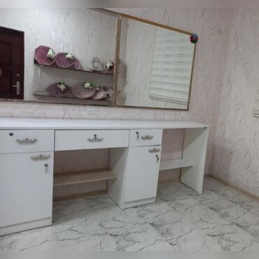 Çəngəllər: Qiymət: 230 manat Ünvan: Mehdiabad (aliy) Daha ətraflı direkt ✉️ və