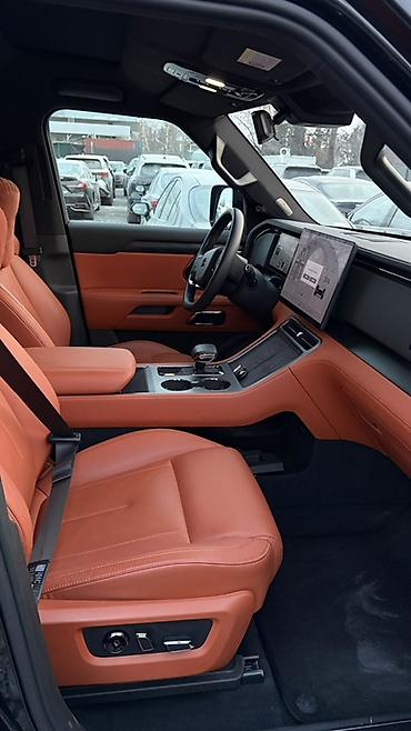 Land Rover: Land Rover : 2023 г., Внедорожник — 10