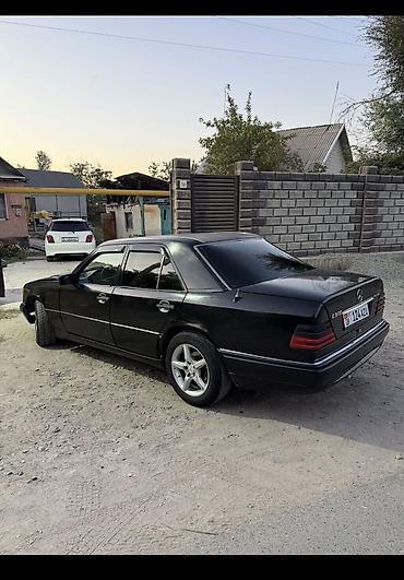 мерседес бенз а: Mercedes-Benz W124: 1993 г., 2.8 л, Механика, Бензин, Седан — 1