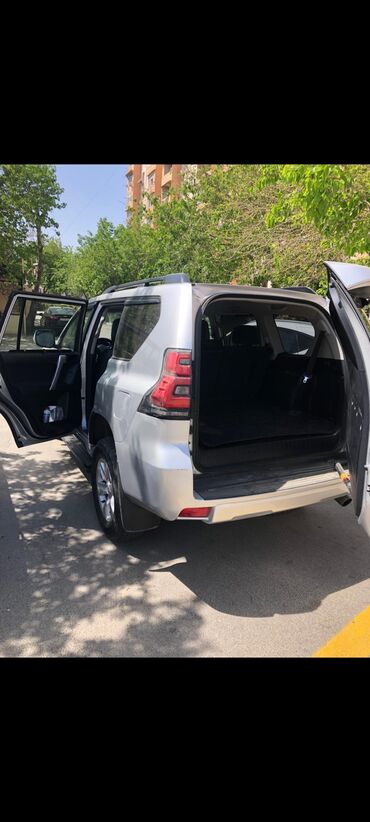 авторынок бишкек спринтер дубль кабина: Toyota Land Cruiser Prado, gümüşü rəngli SUV. Xüsusiyyətlər və