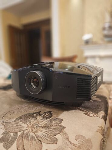 купить телевизор бэушный: İşlənmiş Proyektor Sony, Ünvandan götürmə