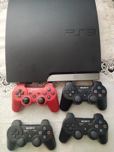 PS3 (Sony PlayStation 3): Playstation 3 çox az işlənilib.55 gb-dır.4 pultu var və hamısı