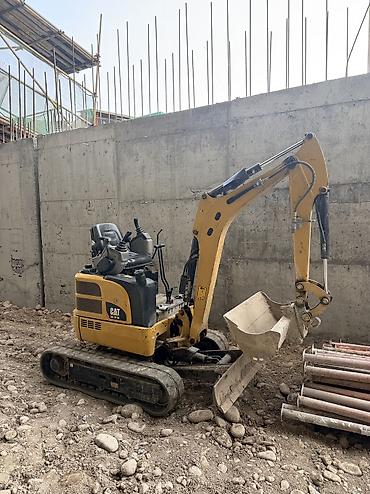 Услуги экскаватора: Экскаватор | Выкорчевывание пней, Траншеи, Котлованы — 1