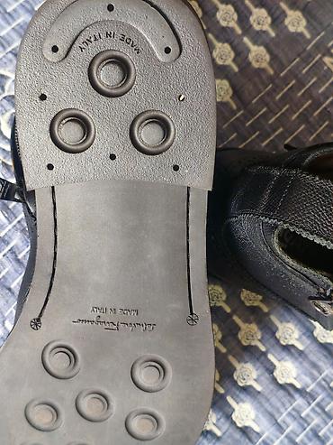 foot patch: Мужские кожаные ботинки Salvatore Ferragamo (Made in Italy). Размер — 5