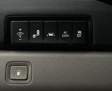Kia: Kia Carnival: 2020 г., Минивэн — 16